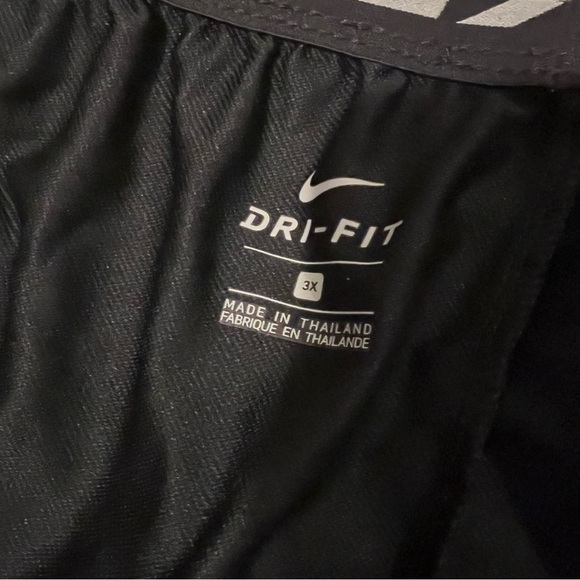 Nike Dri Fit Shorts - Picture 4 of 4